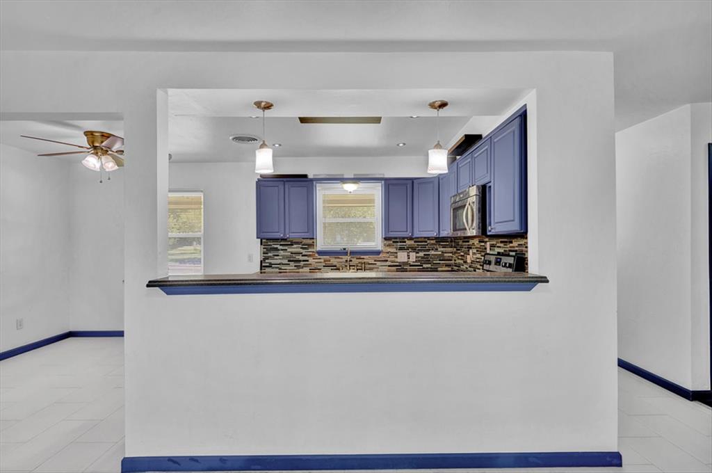 100 Bellaire Drive Property Photo 8