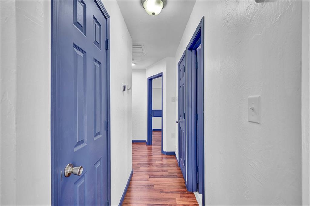 100 Bellaire Drive Property Photo 16