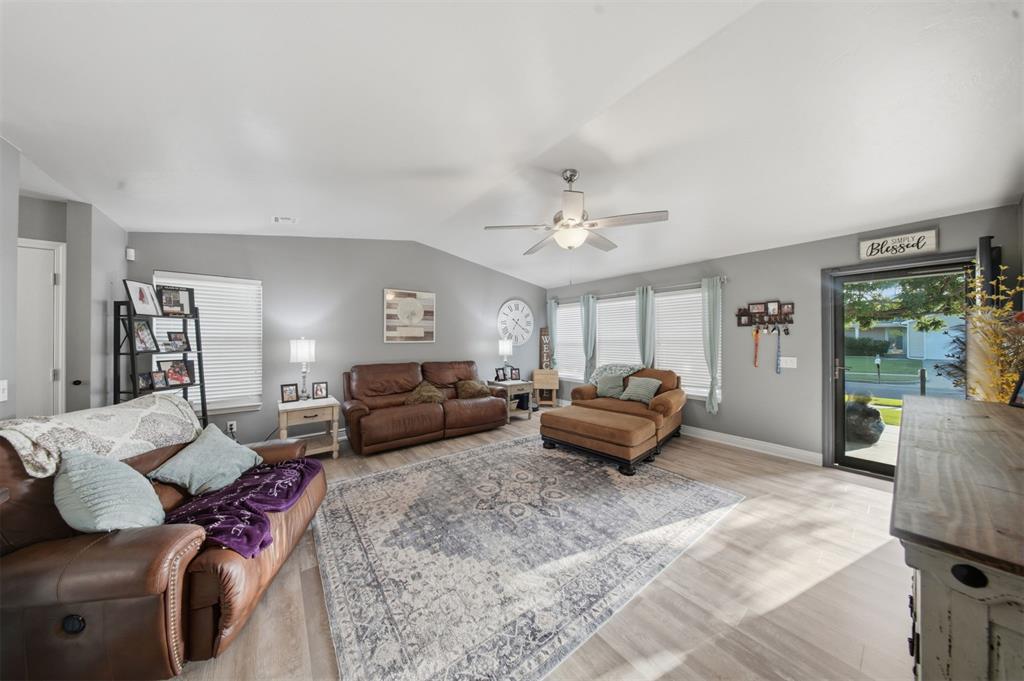 1241191 Property Photo 7