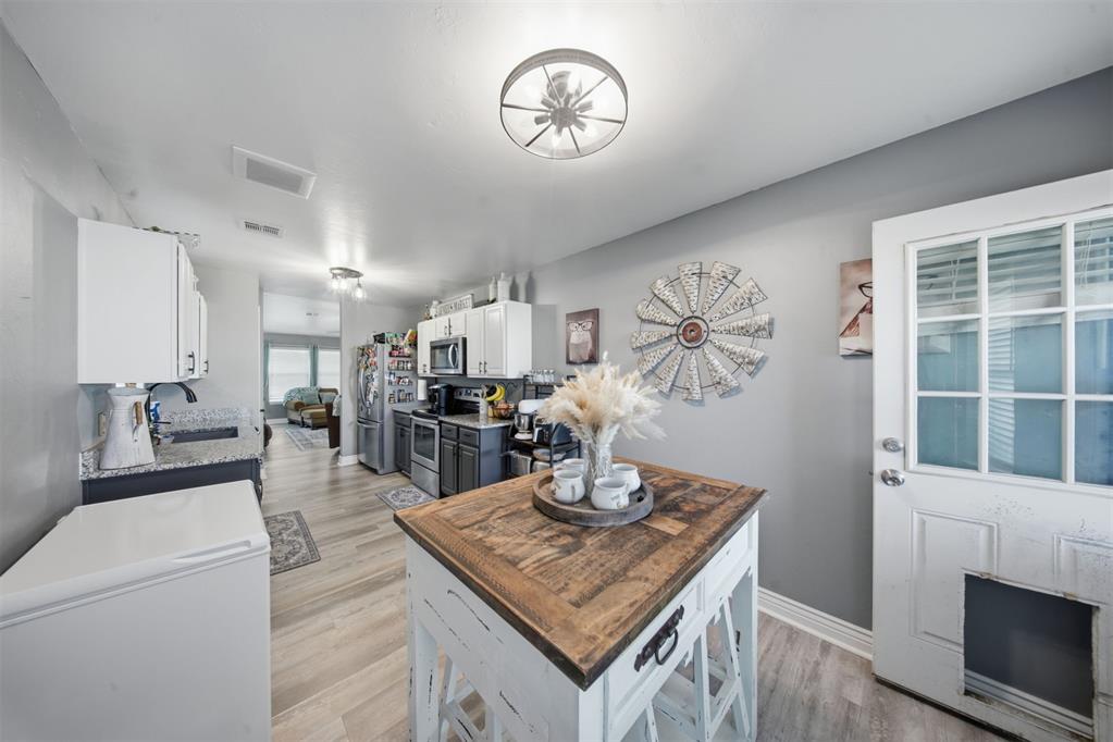 1241191 Property Photo 10