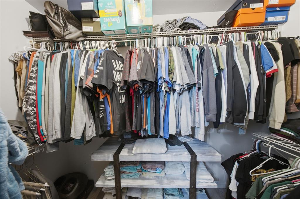 1241191 Property Photo 23