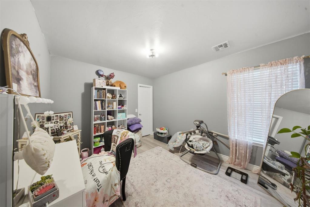1241191 Property Photo 24