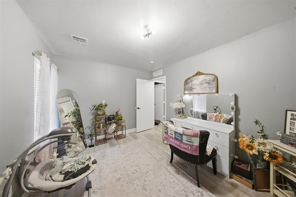 1241191 Property Photo 25