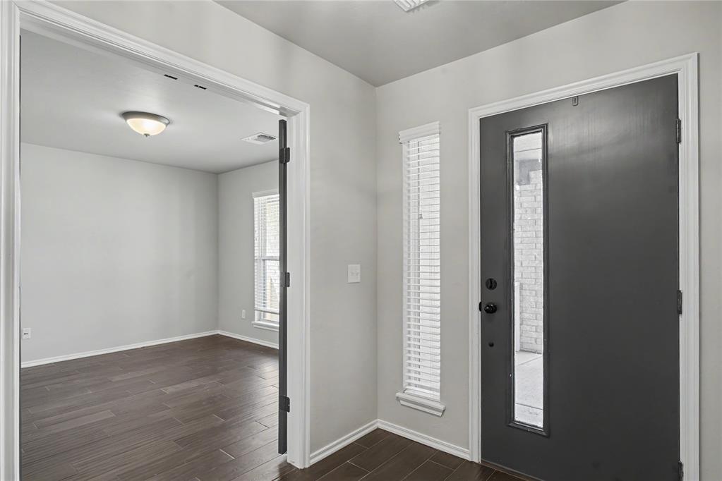 3117 Sw Red Cedar Way Property Photo 10