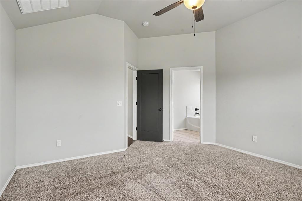 3117 Sw Red Cedar Way Property Photo 14