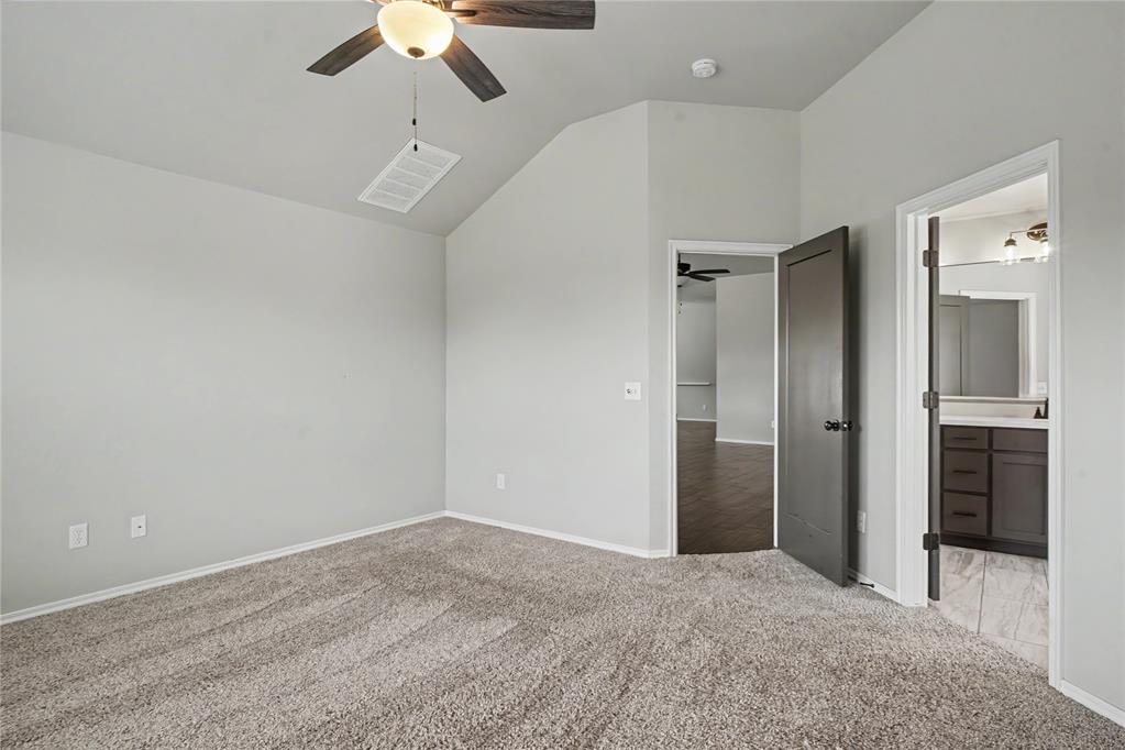 3117 Sw Red Cedar Way Property Photo 15