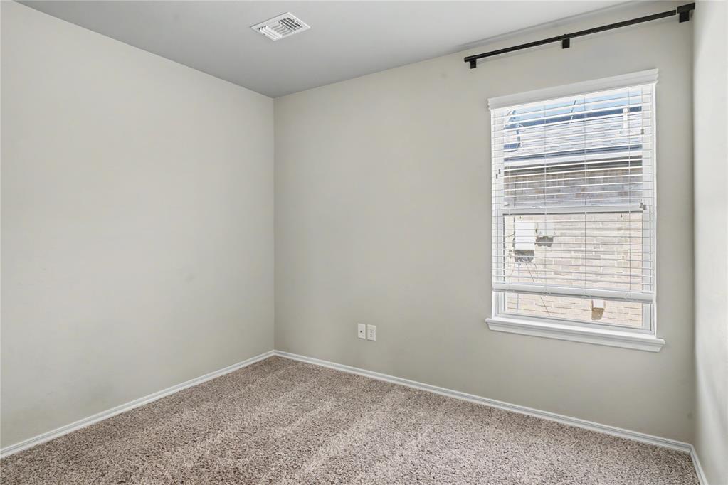 3117 Sw Red Cedar Way Property Photo 19