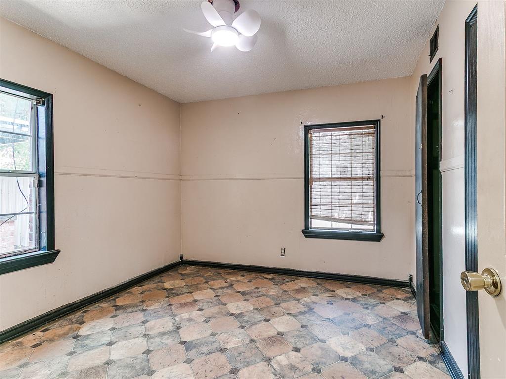 327 Se 46th Street Property Photo 10
