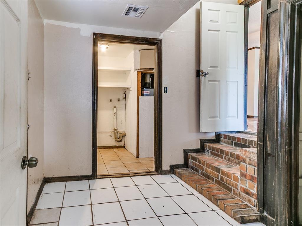 327 Se 46th Street Property Photo 14