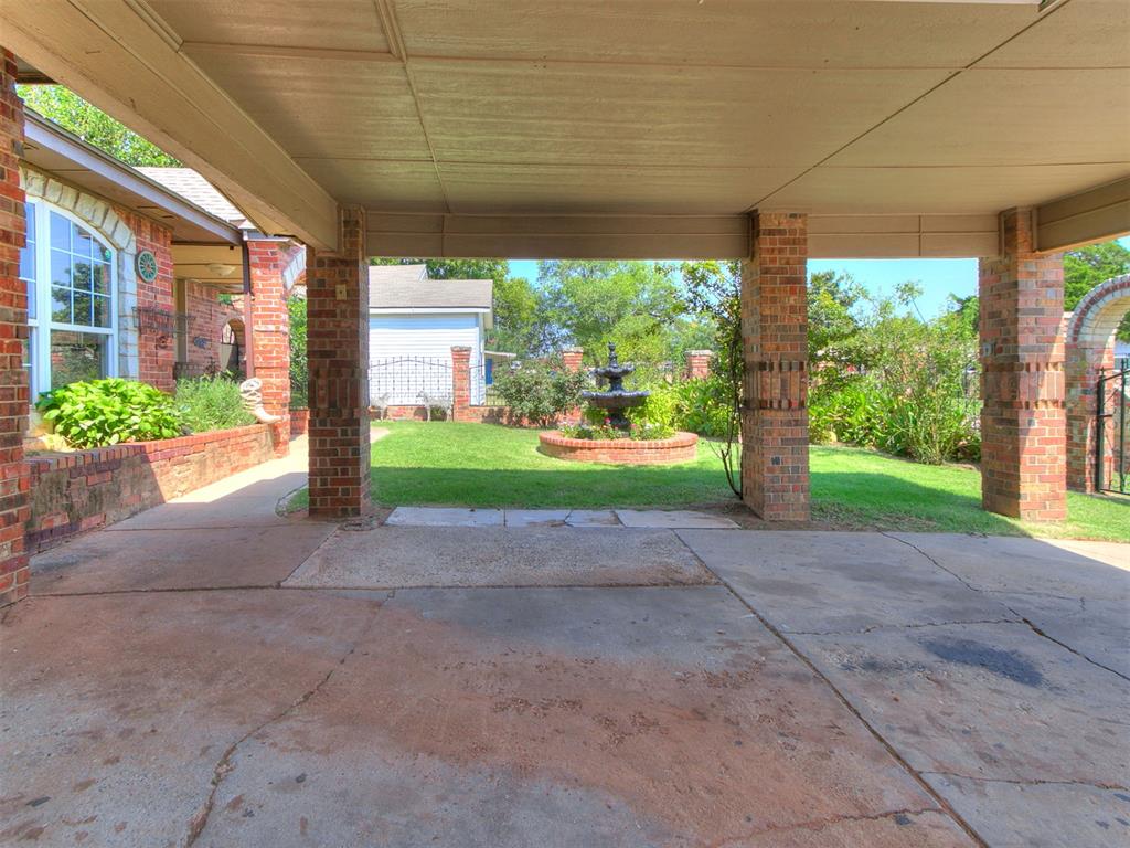 327 Se 46th Street Property Photo 46