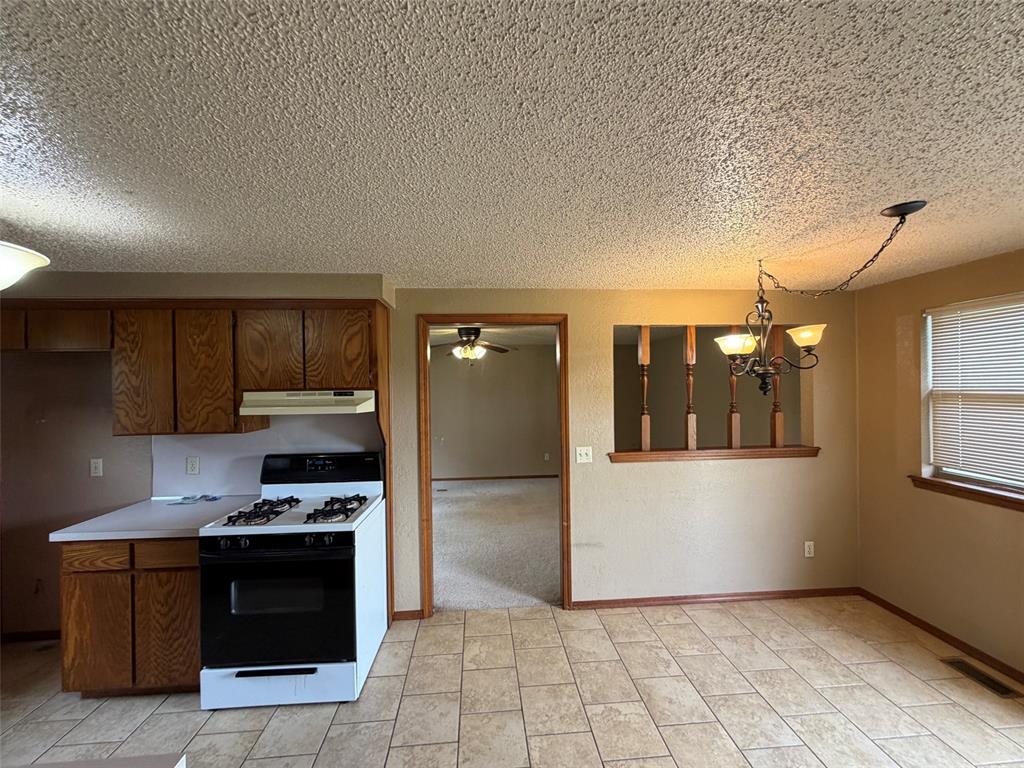218 Quail Hollow Drive Property Photo 10
