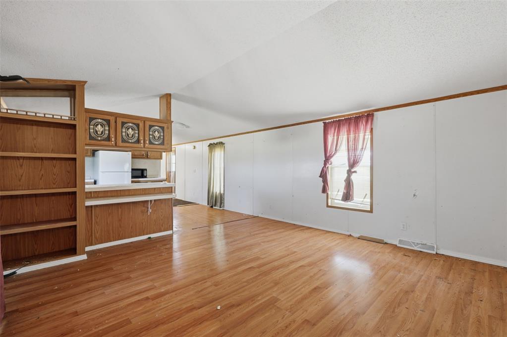 8215 N Meadow Lark Drive Property Photo 7