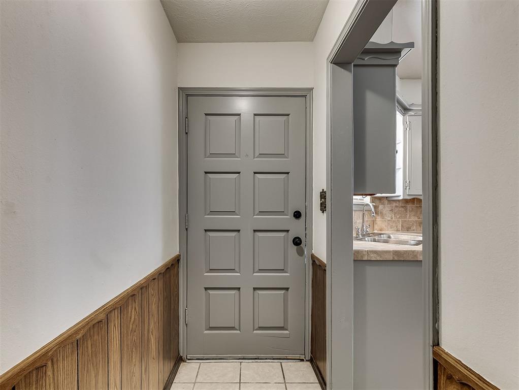 2525 Sw 69th Street Property Photo 3