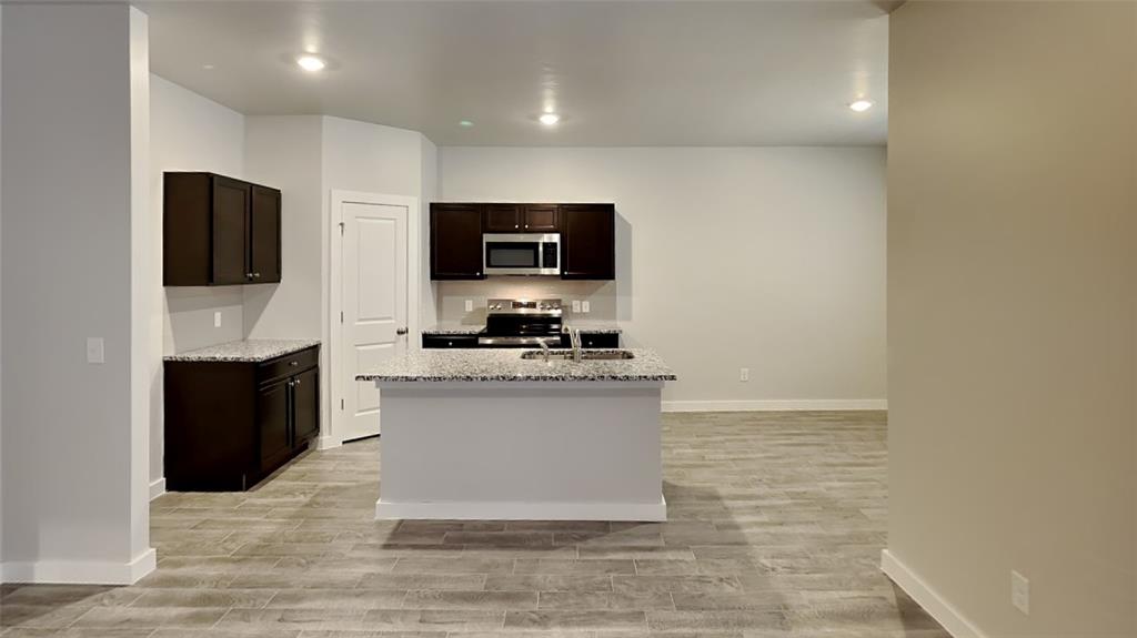 16841 Jigsaw Junction Property Photo 7