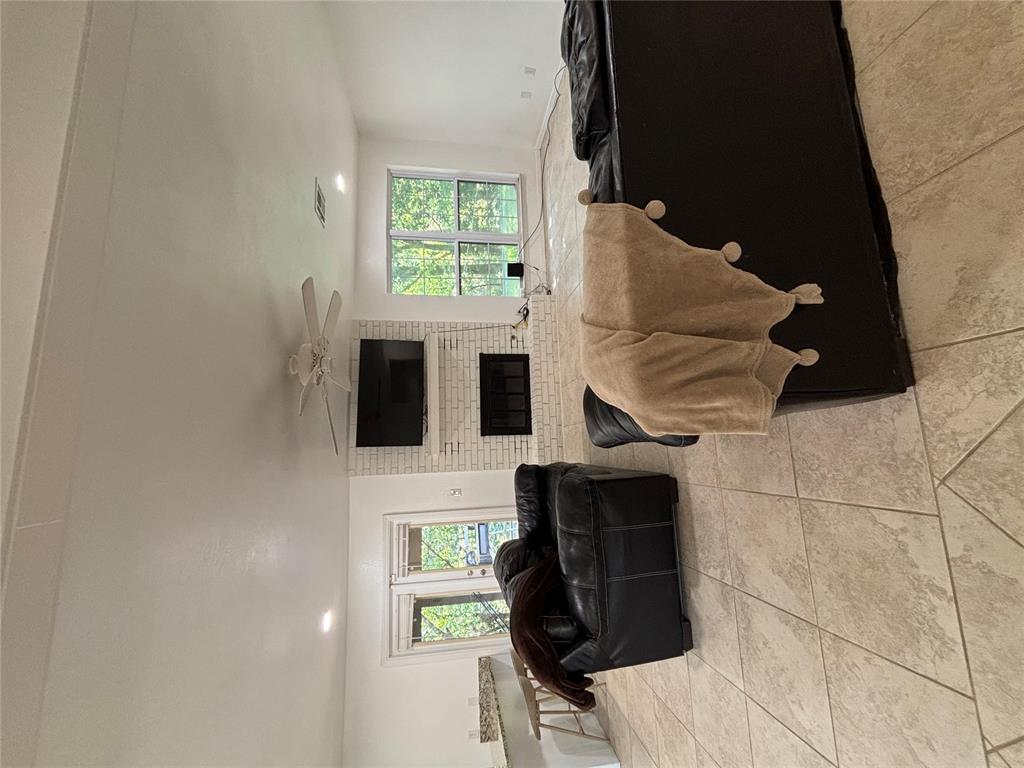 3 N Gilpin Avenue Property Photo 2