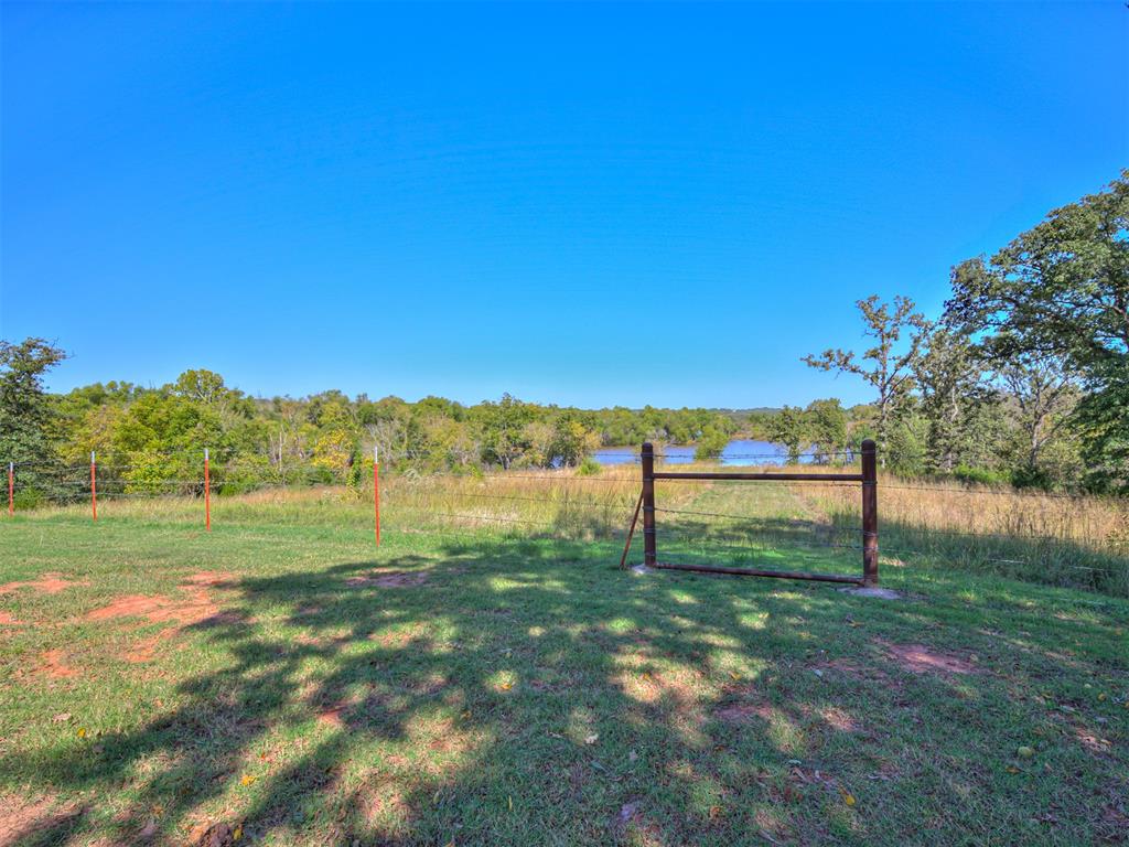 12301 E State Highway 9 Property Photo 36
