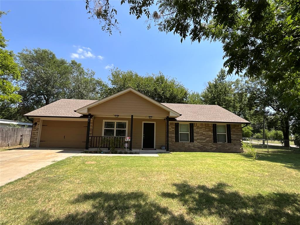 401 N 5th Street Property Photo 2