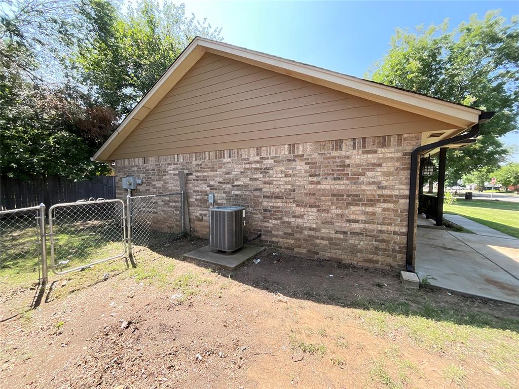 401 N 5th Street Property Photo 3