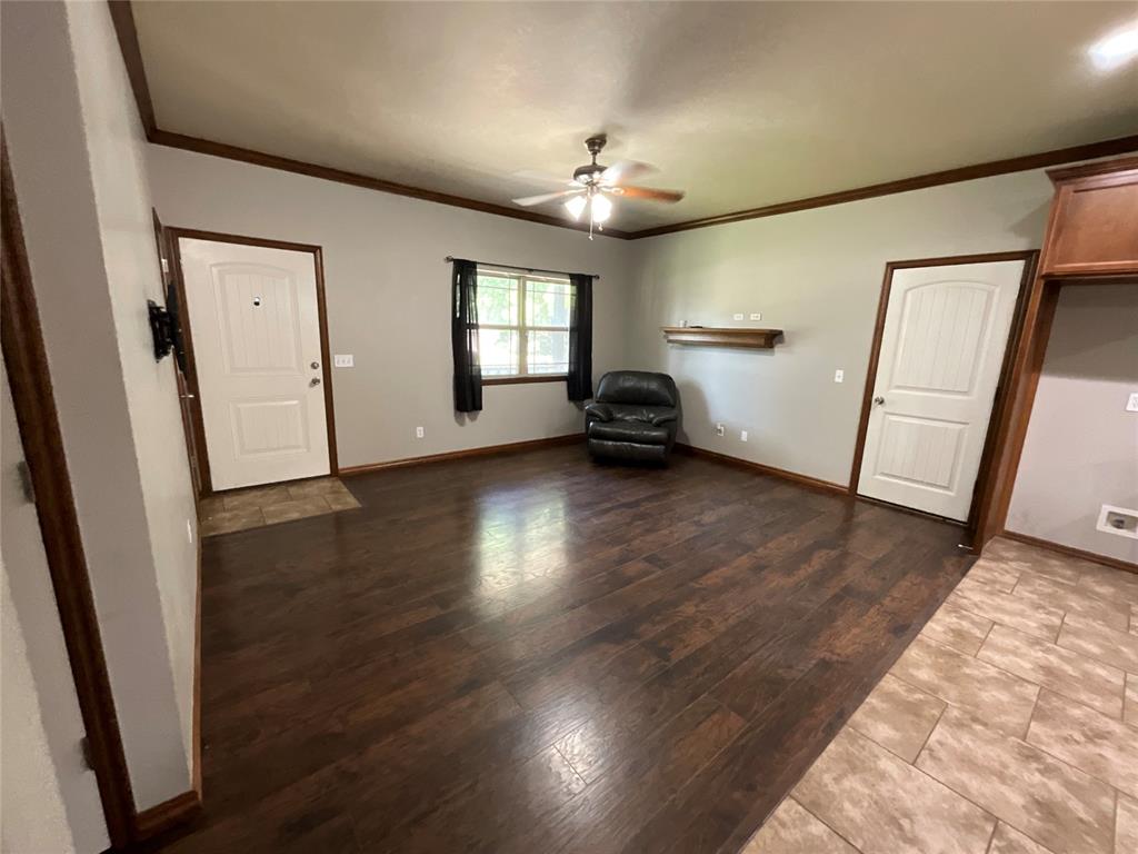 401 N 5th Street Property Photo 8