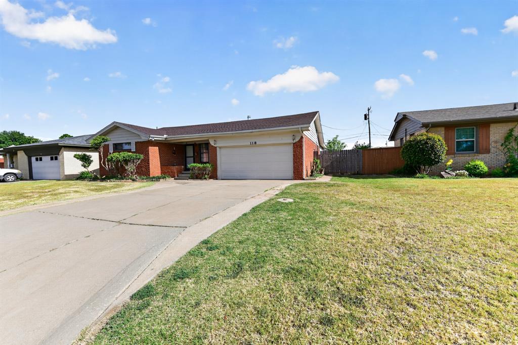 118 Sumner Drive Property Photo 2