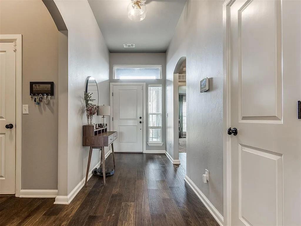 3051 Wister Road Property Photo 4
