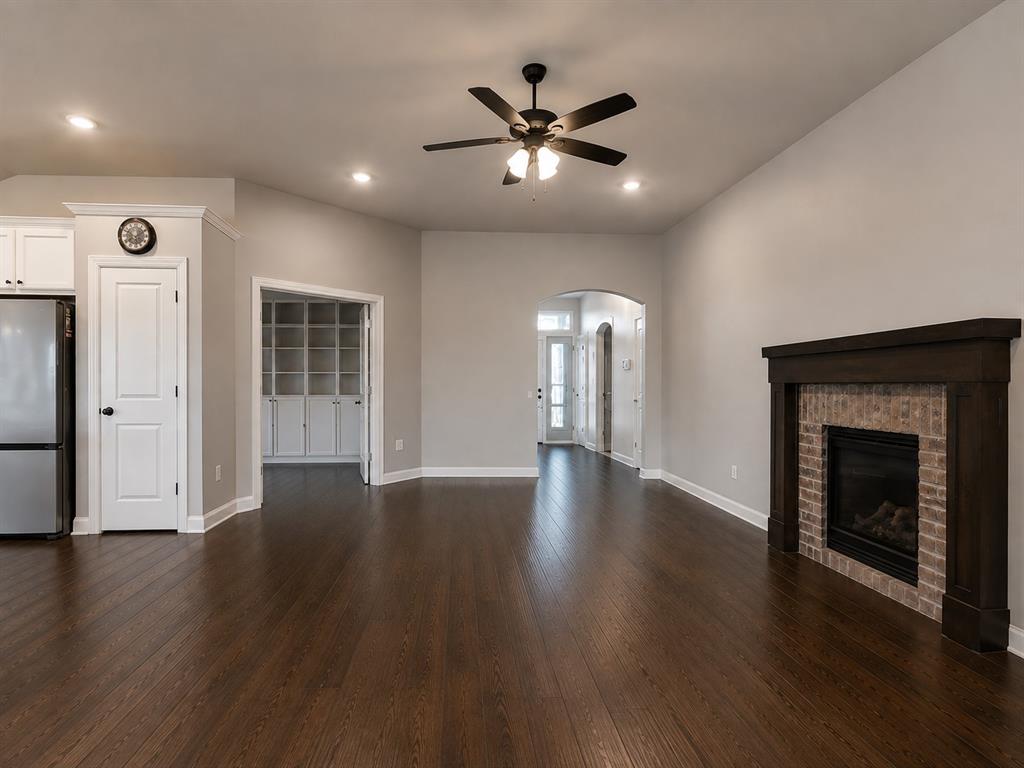 3051 Wister Road Property Photo 9
