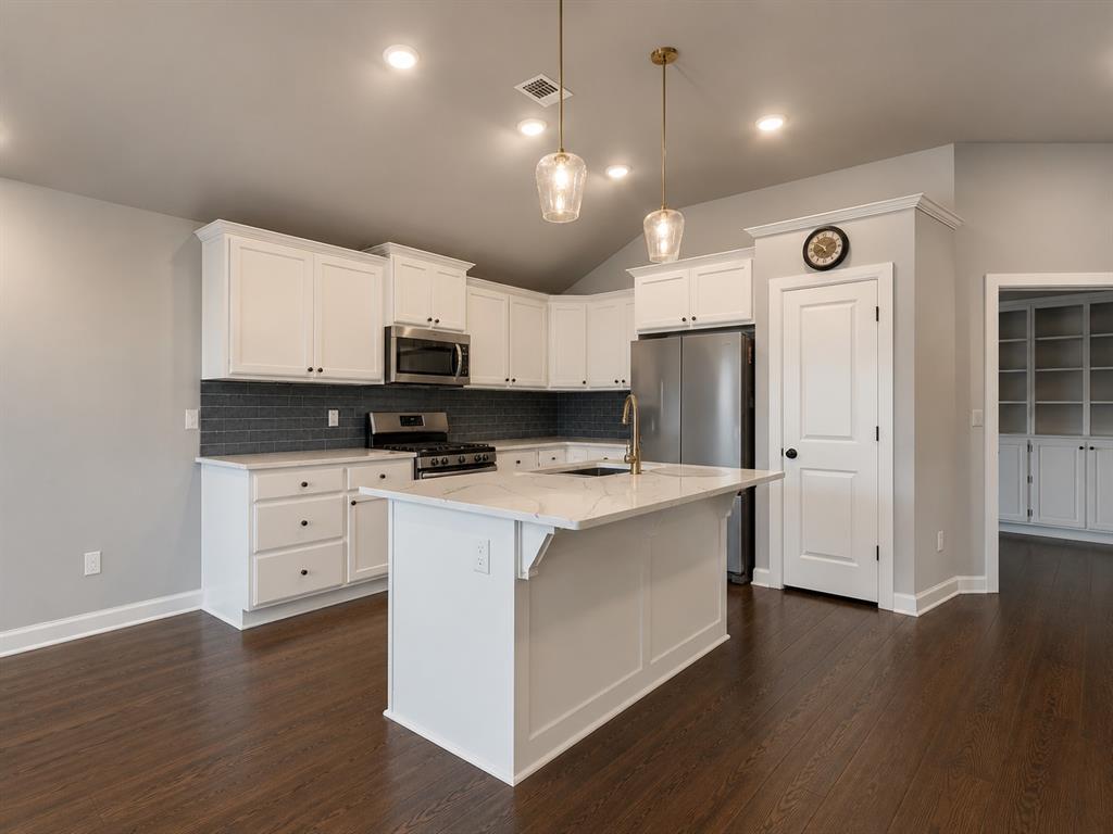 3051 Wister Road Property Photo 11