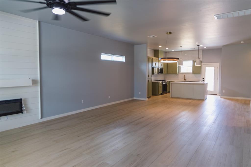 1241246 Property Photo 3