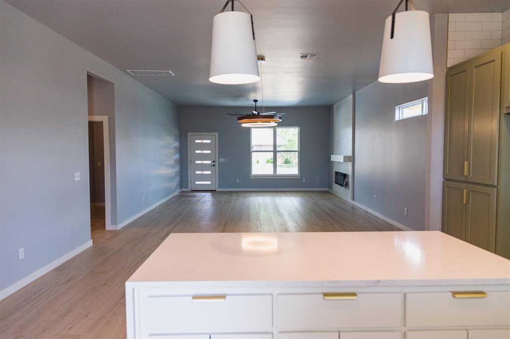 1241246 Property Photo 6