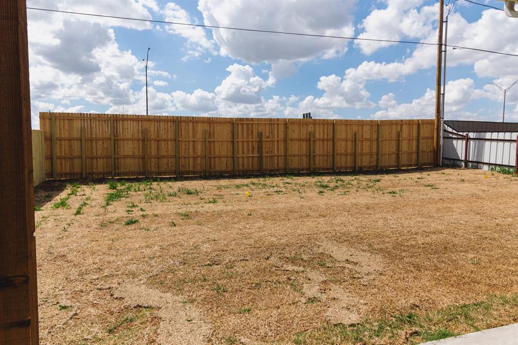1241246 Property Photo 23