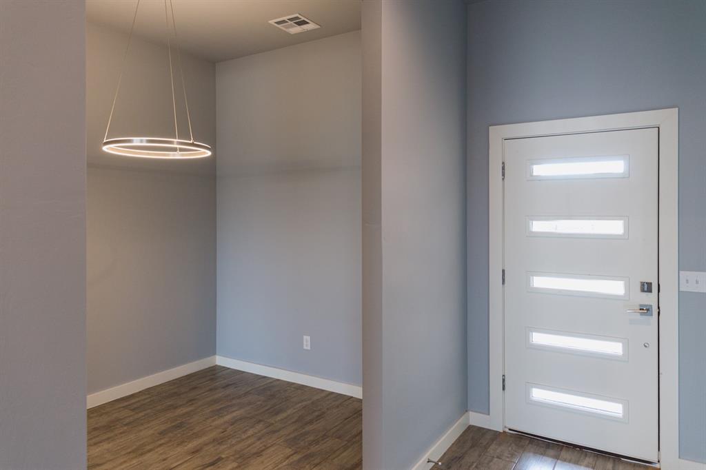 504 Remington Avenue Property Photo 4
