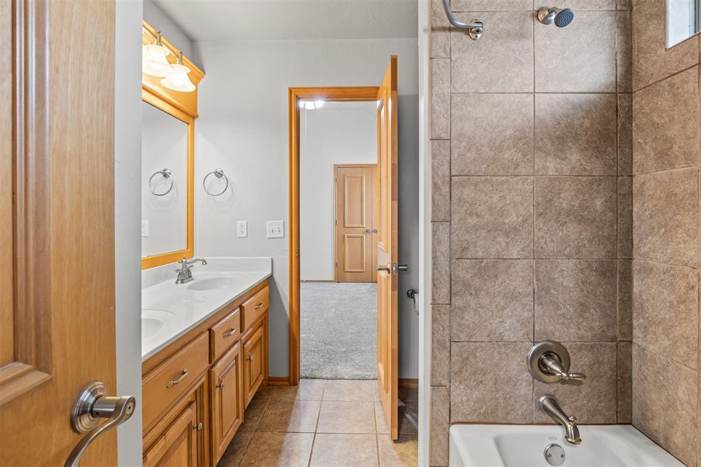 2001 Sw 32nd Street Property Photo 37