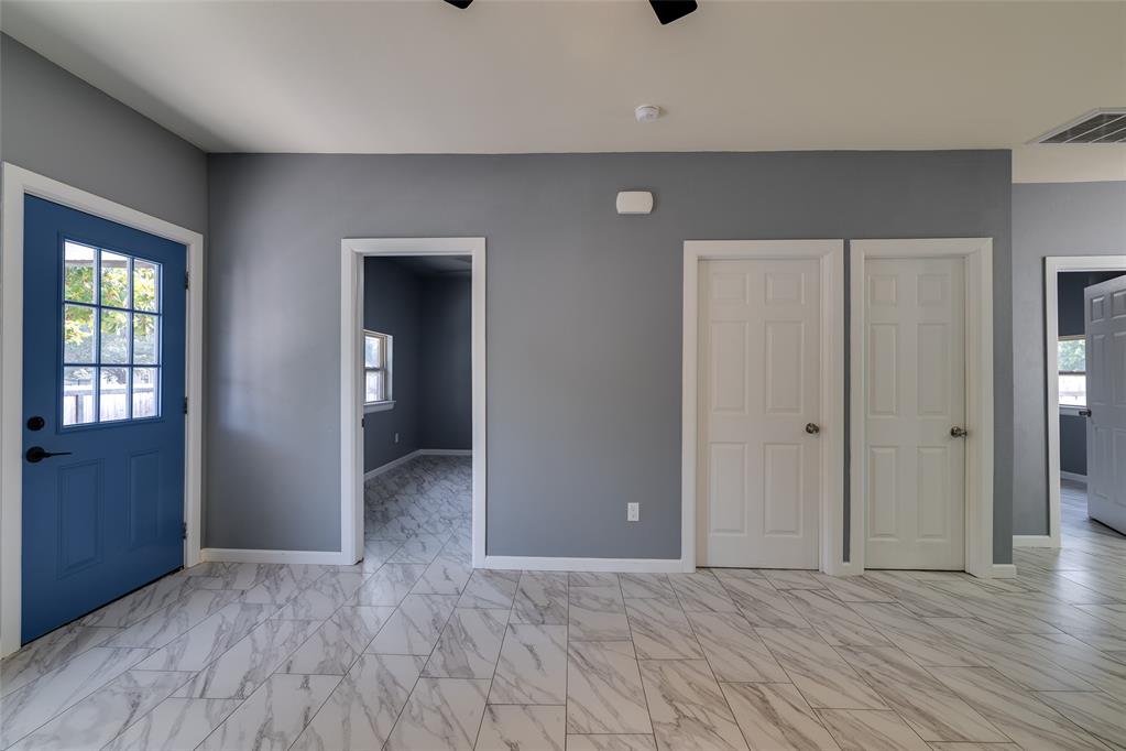 422 Se 17th Street Property Photo 8