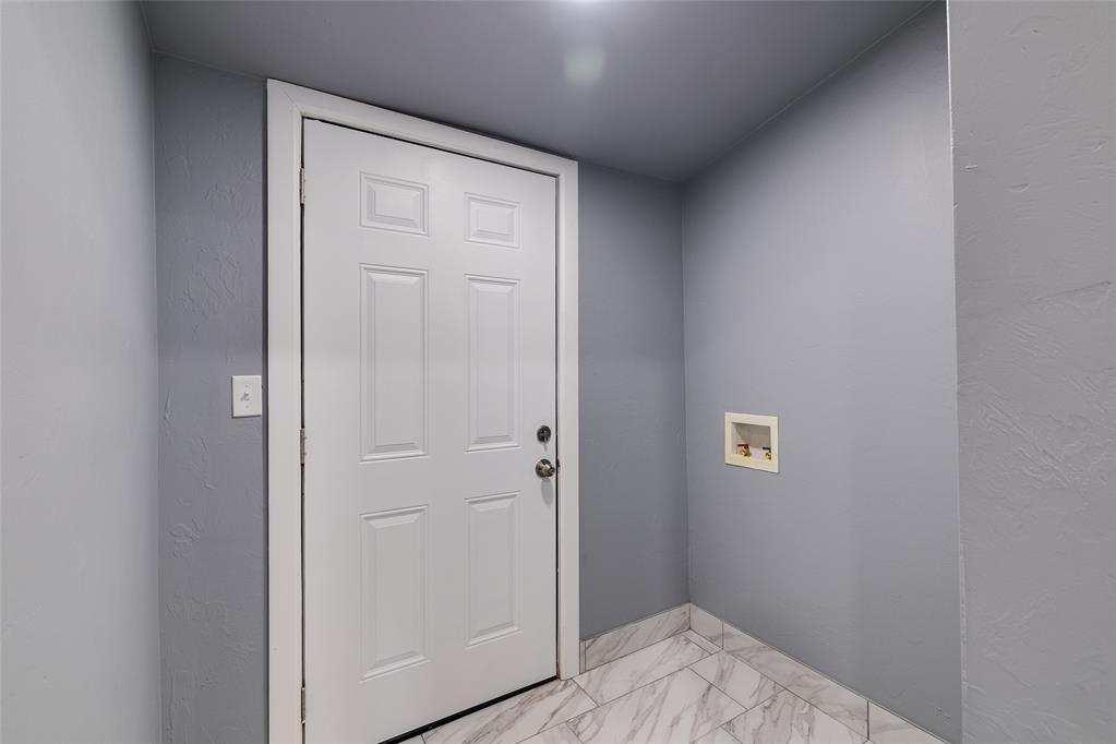 422 Se 17th Street Property Photo 18