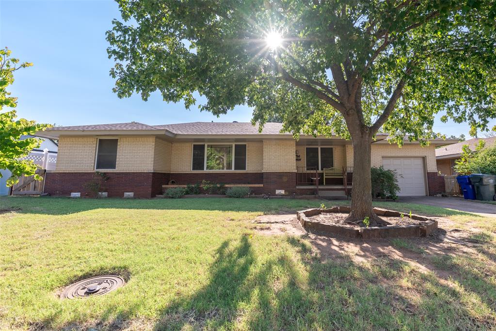 2505 Robin Road Property Photo 1