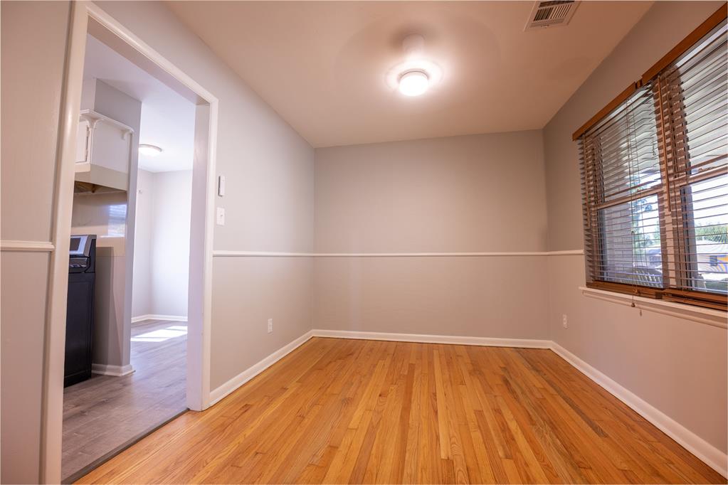 2505 Robin Road Property Photo 7