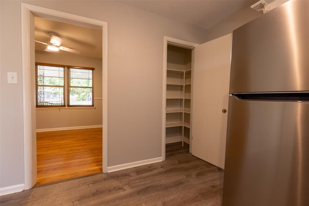 2505 Robin Road Property Photo 10