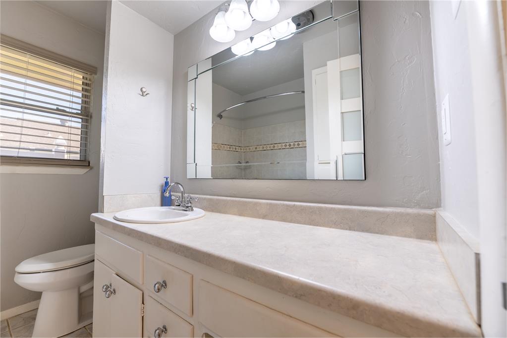 2505 Robin Road Property Photo 15