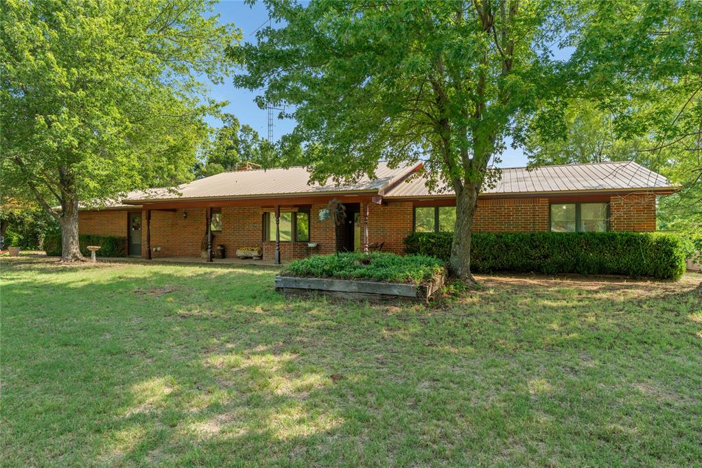 2025 Cherokee Drive Property Photo 6