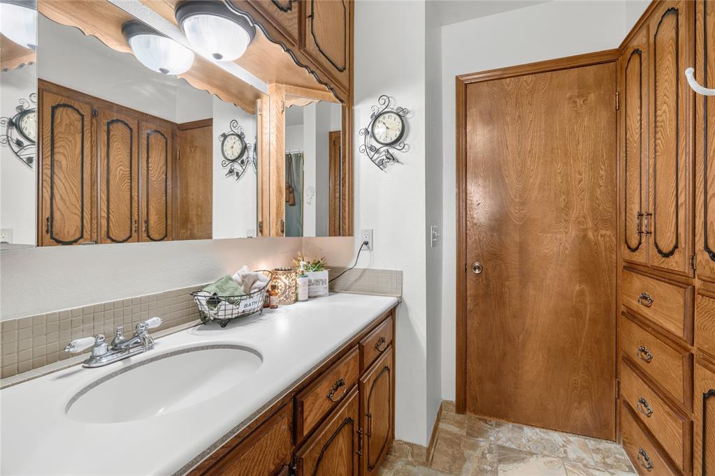2025 Cherokee Drive Property Photo 19