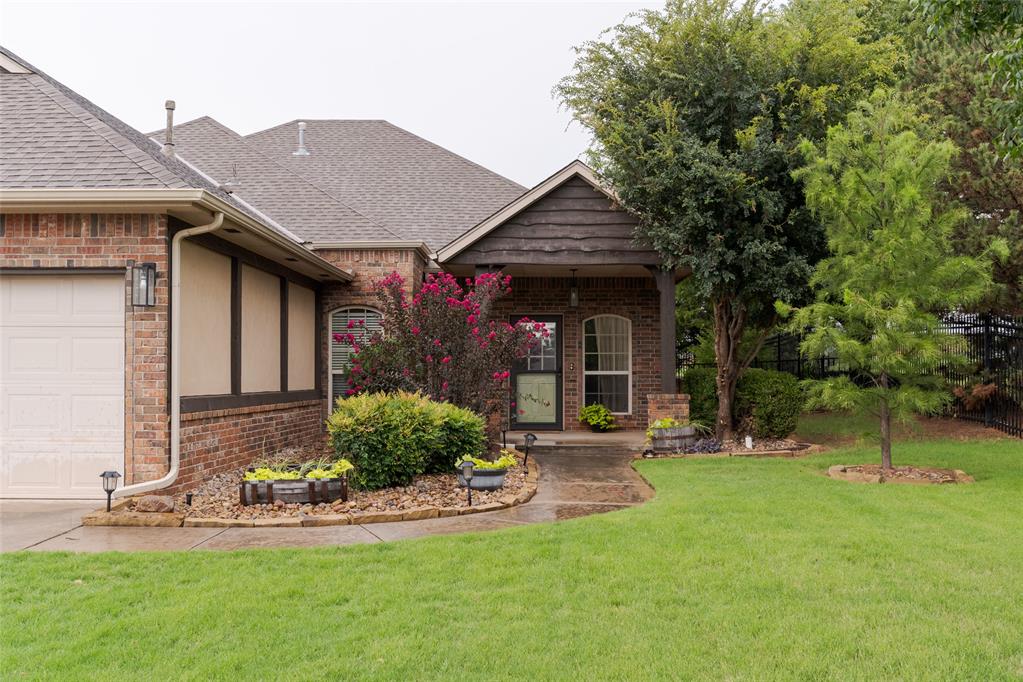 1309 Glen Cove Drive Property Photo 1