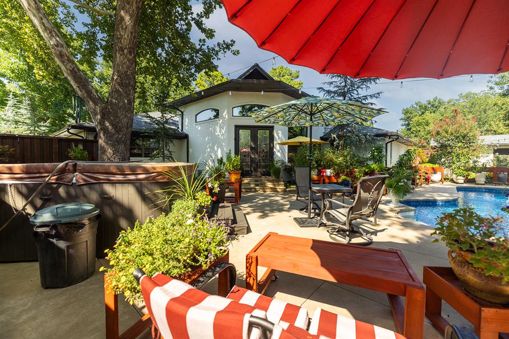1305 E Lawrence Street Property Photo 2