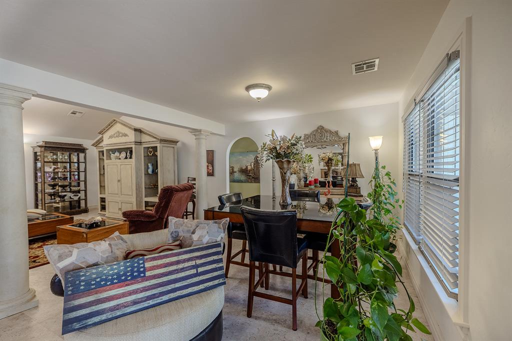 1305 E Lawrence Street Property Photo 10