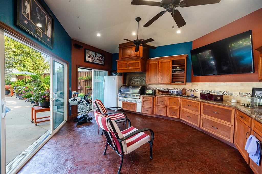 1305 E Lawrence Street Property Photo 45