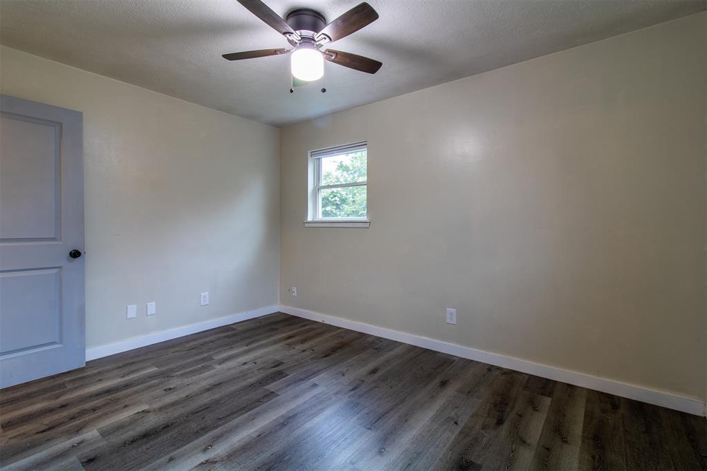 813 W Rulane Drive Property Photo 27