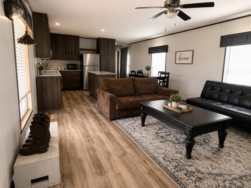 1241299 Property Photo 2