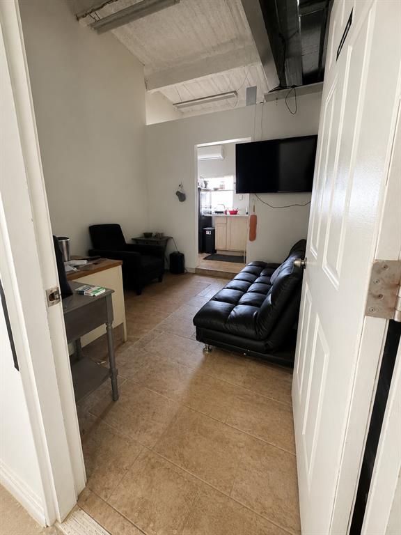 1241299 Property Photo 12