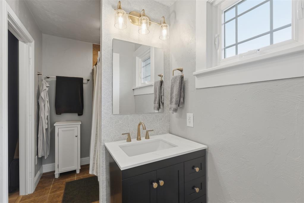 2112 Nw 18th Street Property Photo 13