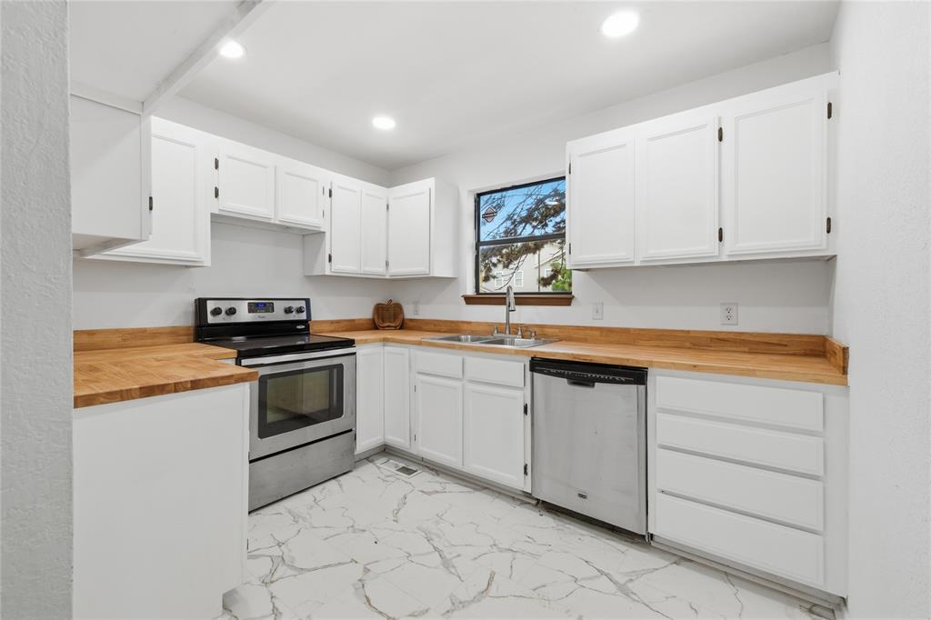 6031 Nw 53rd Street Property Photo 4