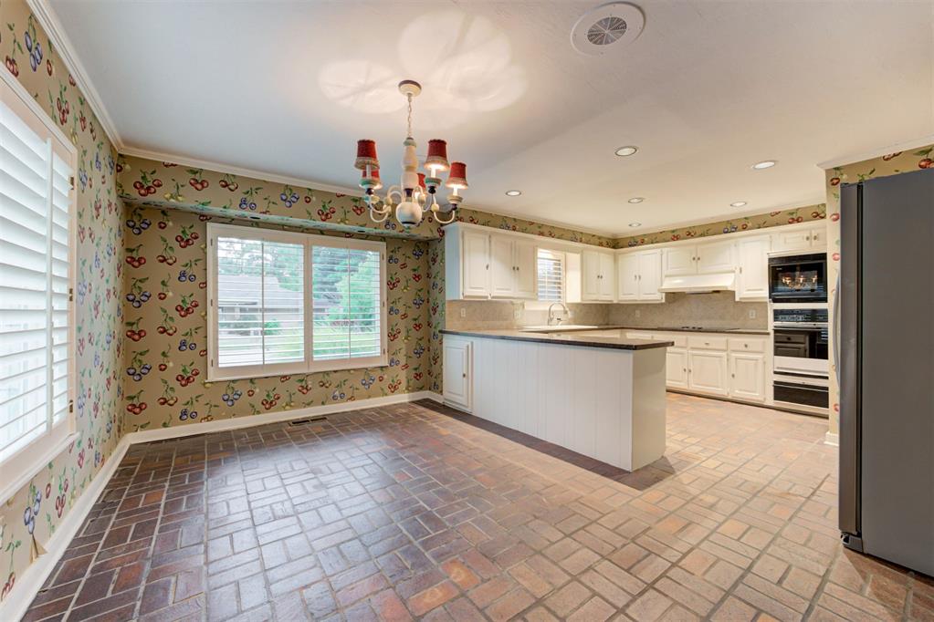 1433 Glenbrook Drive Property Photo 11